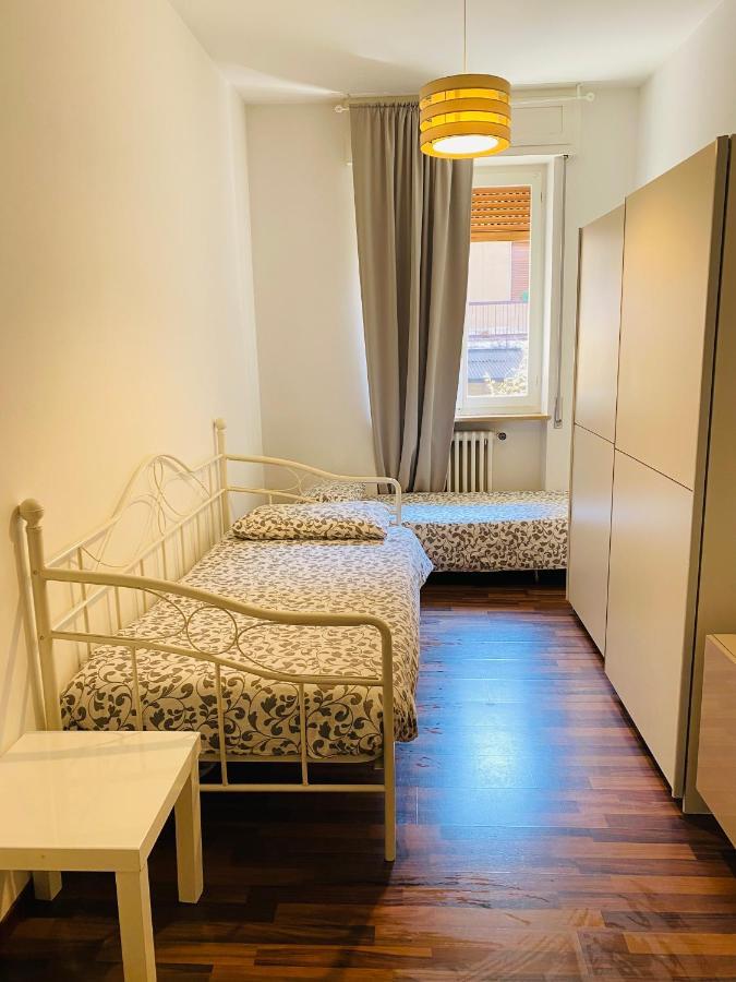 Appartmentslapiazzetta -1-2-6 Sesto Calende Eksteriør billede