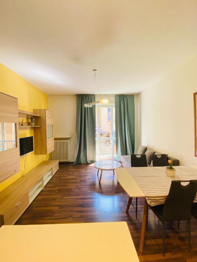 Appartmentslapiazzetta -1-2-6 Sesto Calende Eksteriør billede